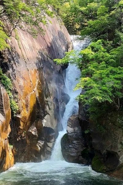 昇仙峡の滝の風景